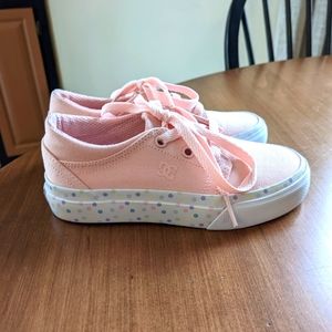 DC Girls sneakers
